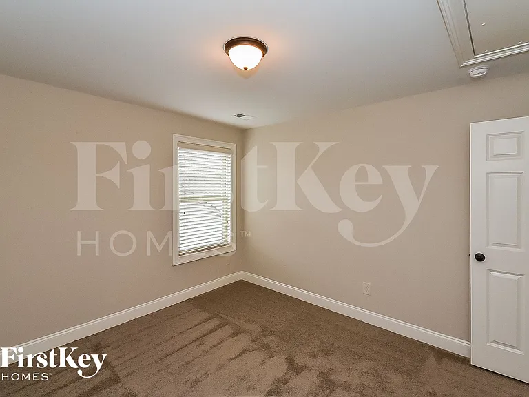 130 Village Park Dr — Photo 11