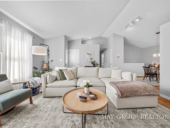 3rd image of 15257 Widgeon Rd