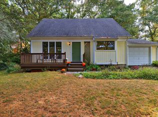 12 Simsberry Rd, Naugatuck, CT 06770