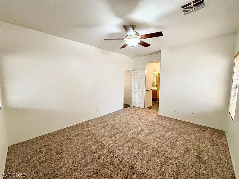 1626 W Hammer Ln — Photo 9