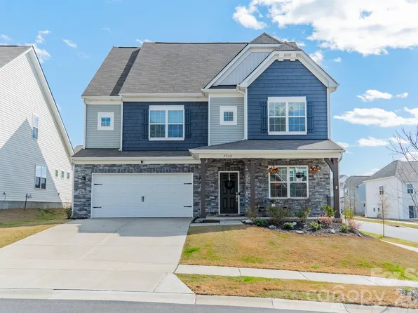 5542 Soft Shell Dr, Lancaster, SC 29720