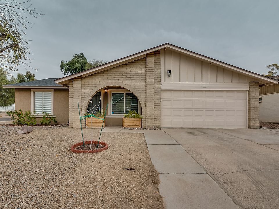 1st image of 9239 N 63rd Dr
