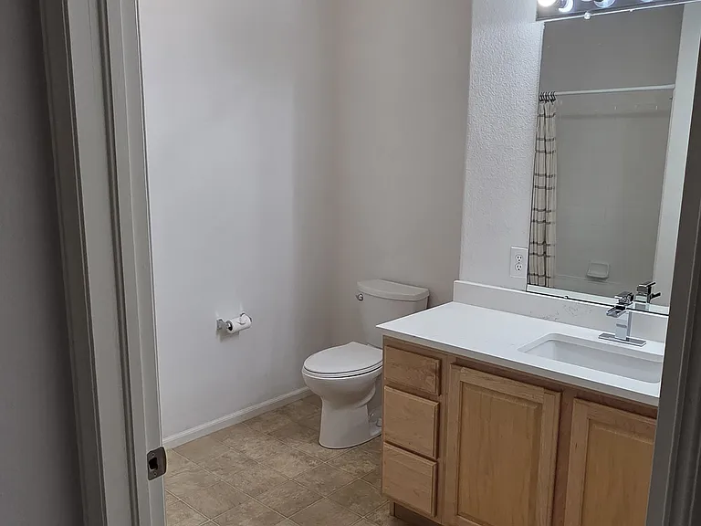 5255 Memphis St #1001 — Photo 10