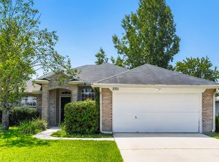 3701 Woodbriar Dr, Orange Park, FL 32073