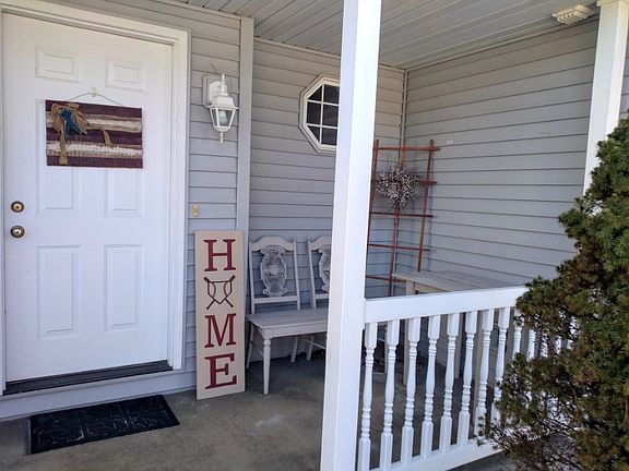 5th image of 30694 Pine Bluff Dr