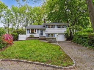 51 Union County Pkwy, Clark, NJ 07066