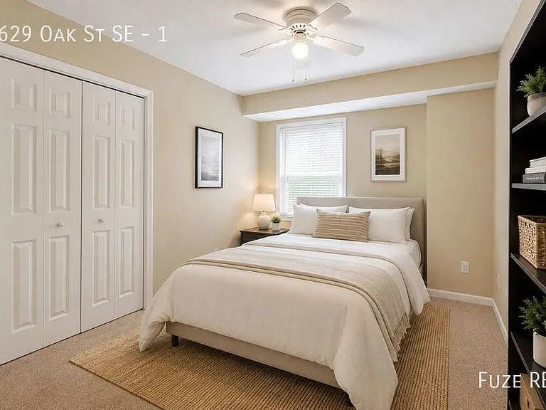 629 Oak St SE #1 — Photo 6
