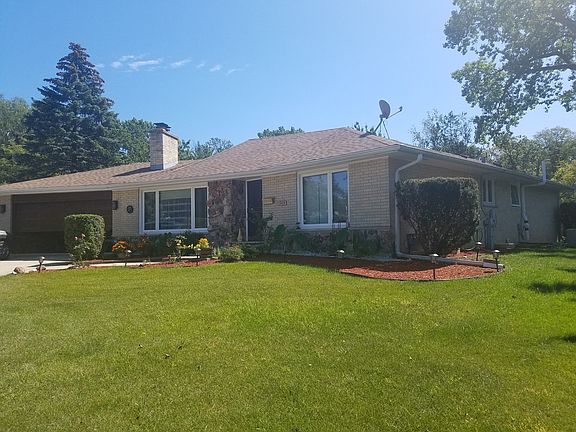 3rd image of 1959 Berry Ln