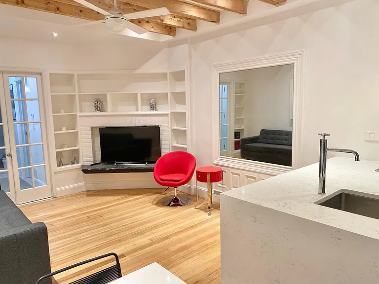 31 W 94th St #1A — Photo 2