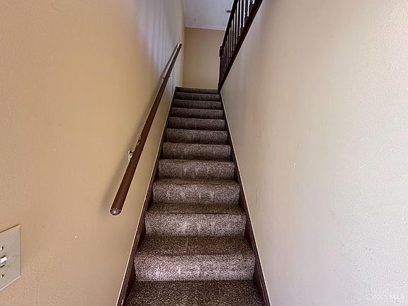 3rd image of 74 Sunnyside Dr