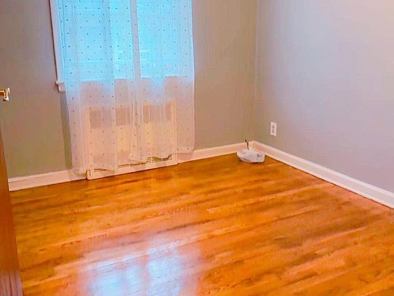 5th image of 1554 200th St #2F