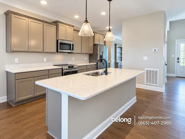 108 Hillberry Rd, Oak Ridge, TN 37830