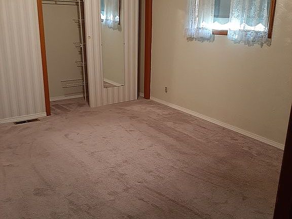 Master Bedroom - 813