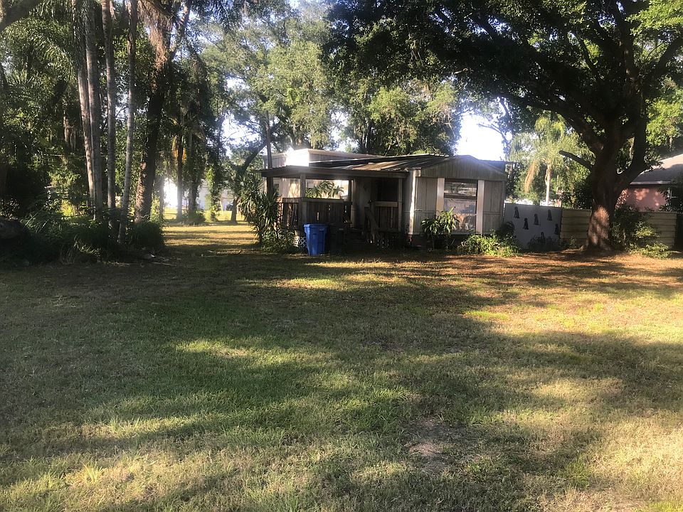 2nd image of 5018 Barron Oaks Pl