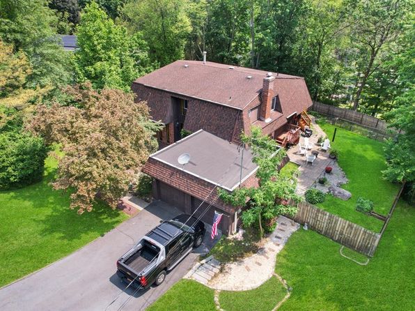 7 Medford Pl