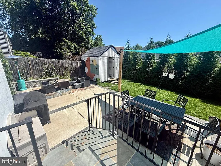 2903 Oak Knoll Dr — Photo 6