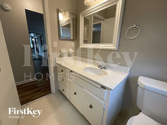 4th image of 2261 Gabriel Dr