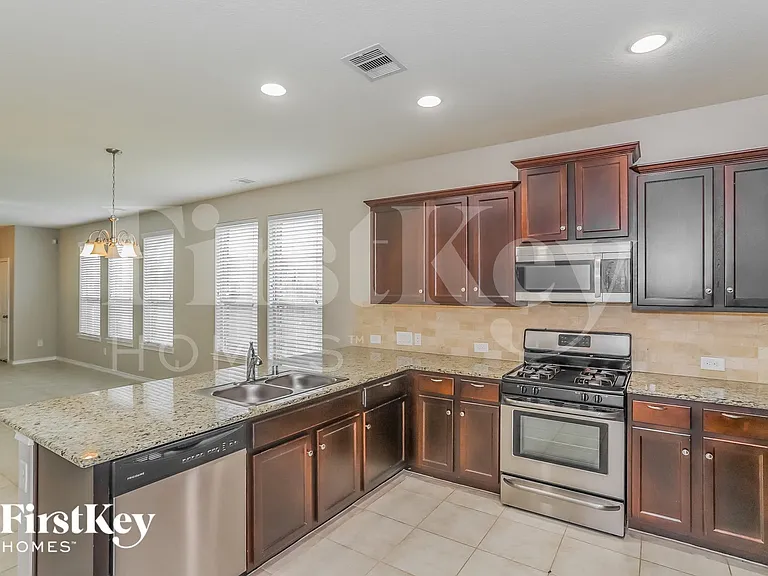 8115 Lemongrass Ave — Photo 5
