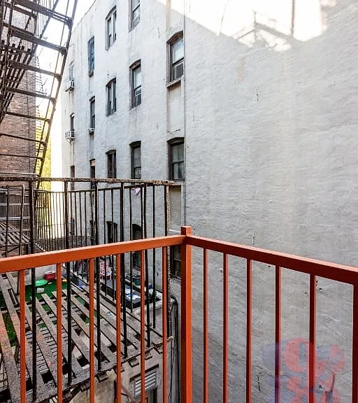42 Avenue B #3 — Photo 7