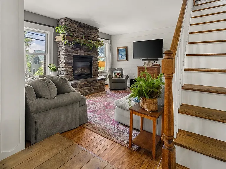 856 Pucker St — Photo 4