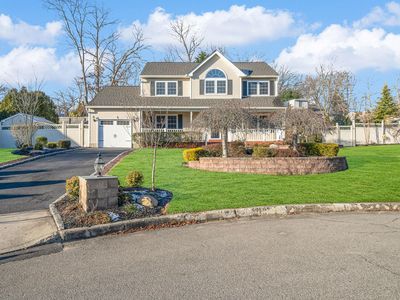 24 Model Court, Rocky Point, NY, 11778