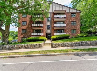 100 Lexington St APT B4, Belmont, MA 02478