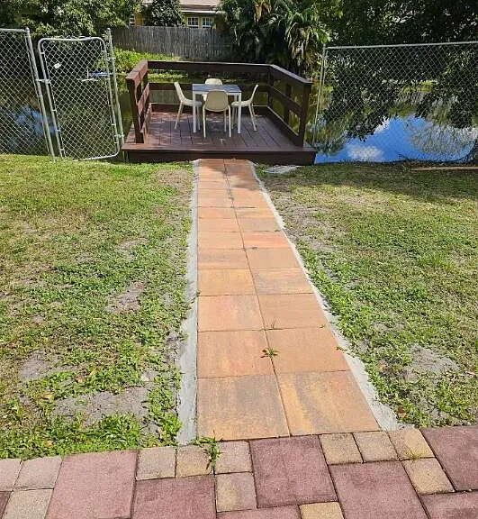 750 SW 55th Ave — Photo 15