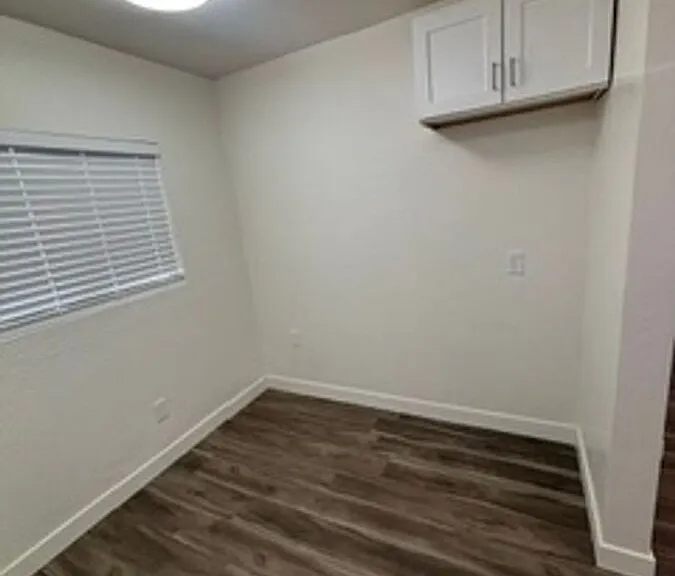 502 E Cody Dr — Photo 8