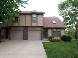 10011 W 86th Ter, Overland Park, KS 66212