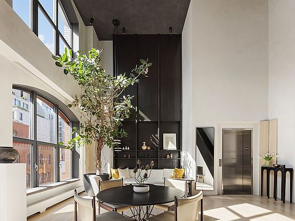 5th image of 415 Washington St APT 5A