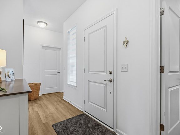 4th image of 2094 Covey Dr