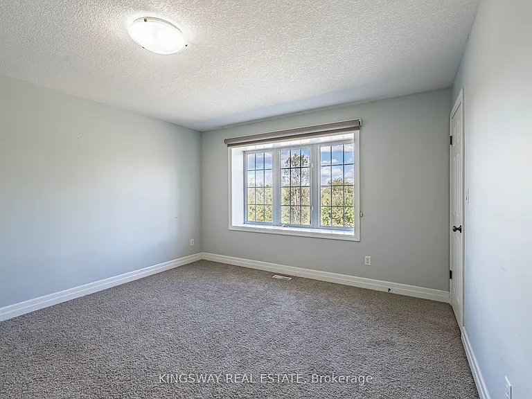 275 Old Huron Rd E #15 — Photo 31