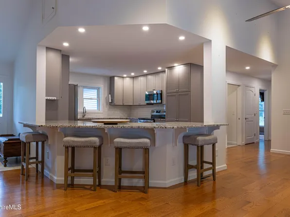 190 Becket Rd, Otis, MA 01253