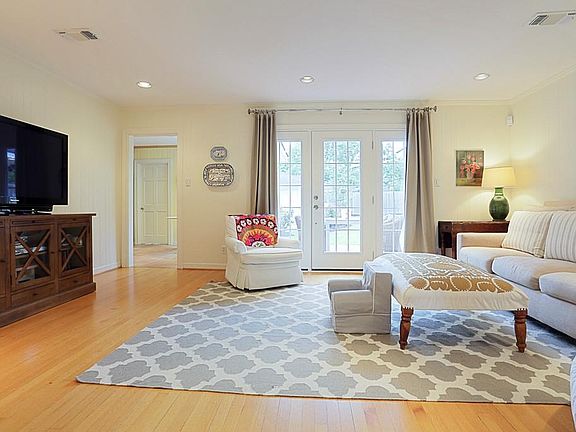 5th image of 4058 Grennoch Ln