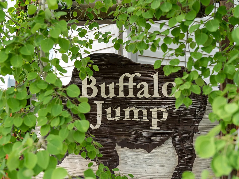 Buffalo Jump Apartments
