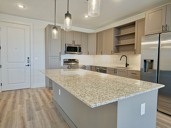 2nd image of 202 Oak Creek Way #1101