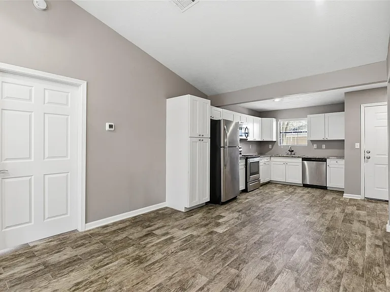 3424 Balboa Cir #48 — Photo 11