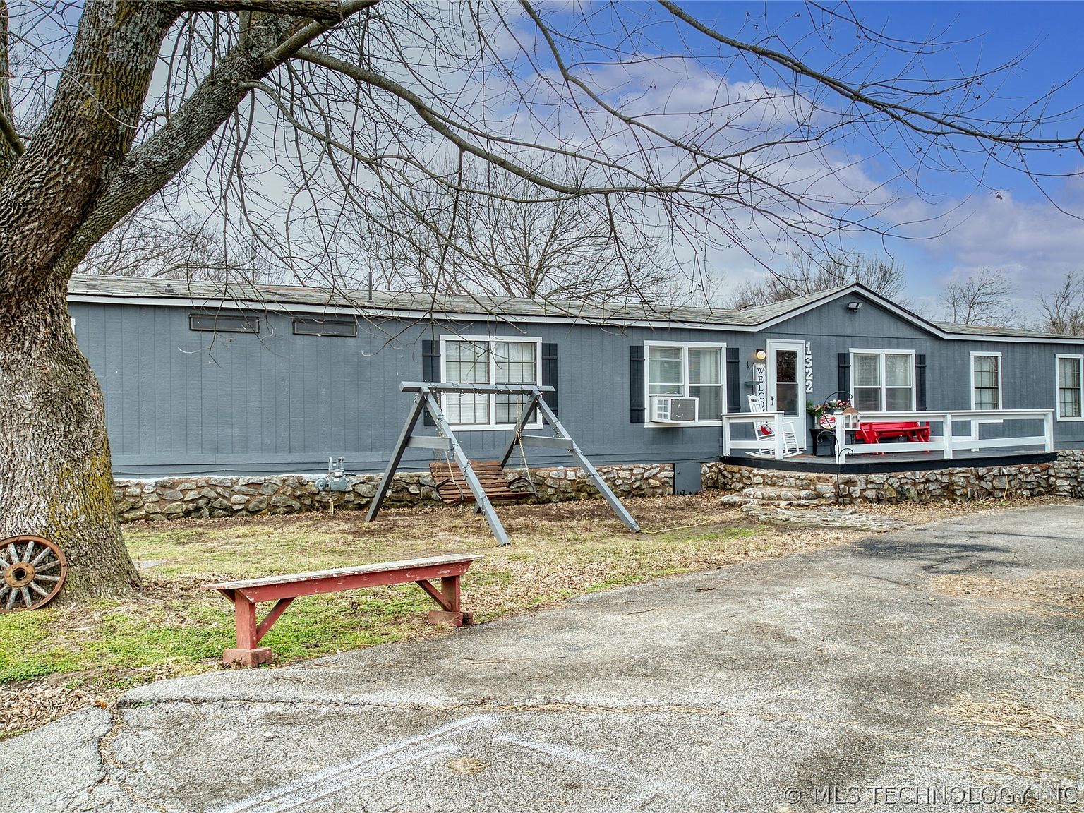 1322 E Delaware Ave, Nowata, OK 74048 Zillow