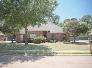 107 Deer Creek Dr, Madison, MS 39110