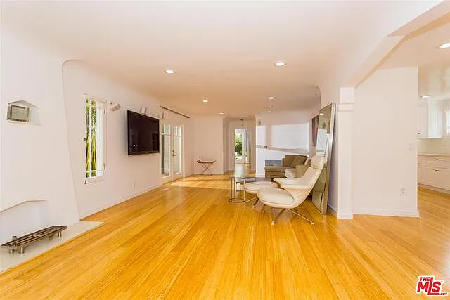 4306 Mildred Ave — Photo 4