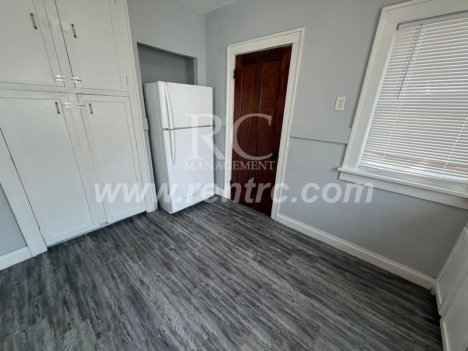 2 bed, 1050 sqft, $925 — Photo 2