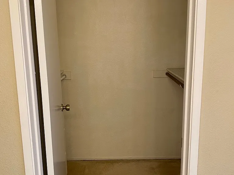 29599 Vanderbilt St — Photo 11