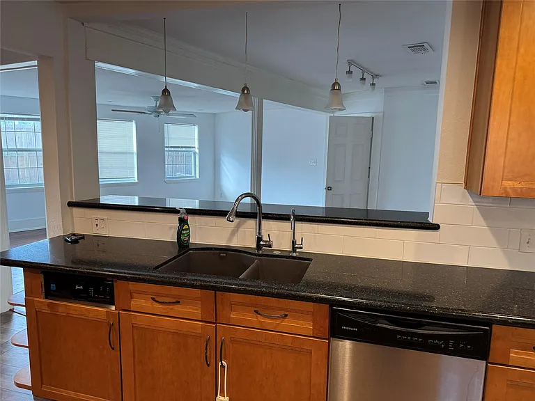 6944 Burgess St — Photo 36