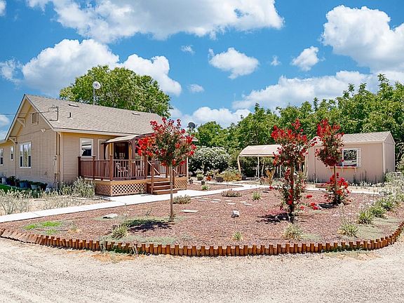 2nd image of 3719 N Hart Rd