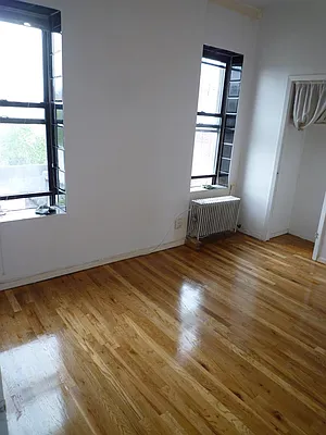 Rented by Authentic Realty | media 7