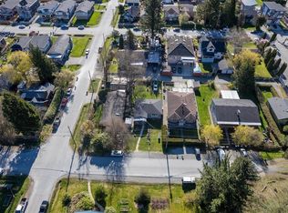 37986 6th Ave, Squamish, BC V8B0P7