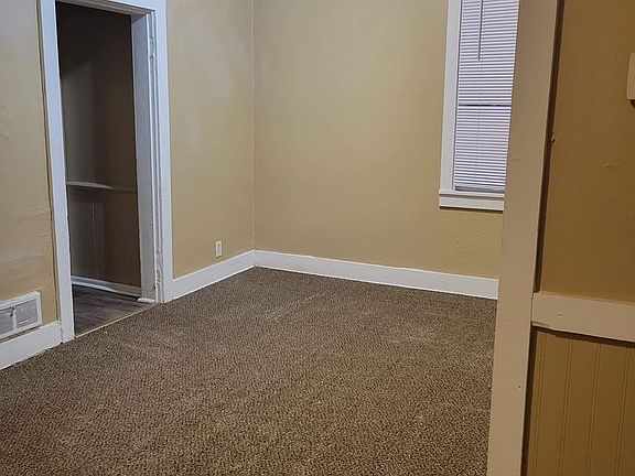 4th image of 1311 Huestis Ave
