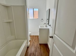 250 1/2 W 49th St, Los Angeles, CA 90037