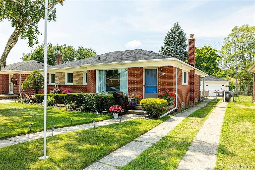 9035 San Jose, Redford, MI 48239 | Zillow