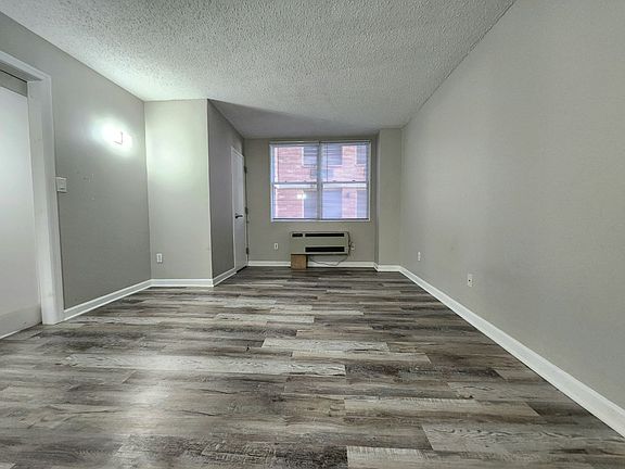 3rd image of 35 W 25th St #10SS